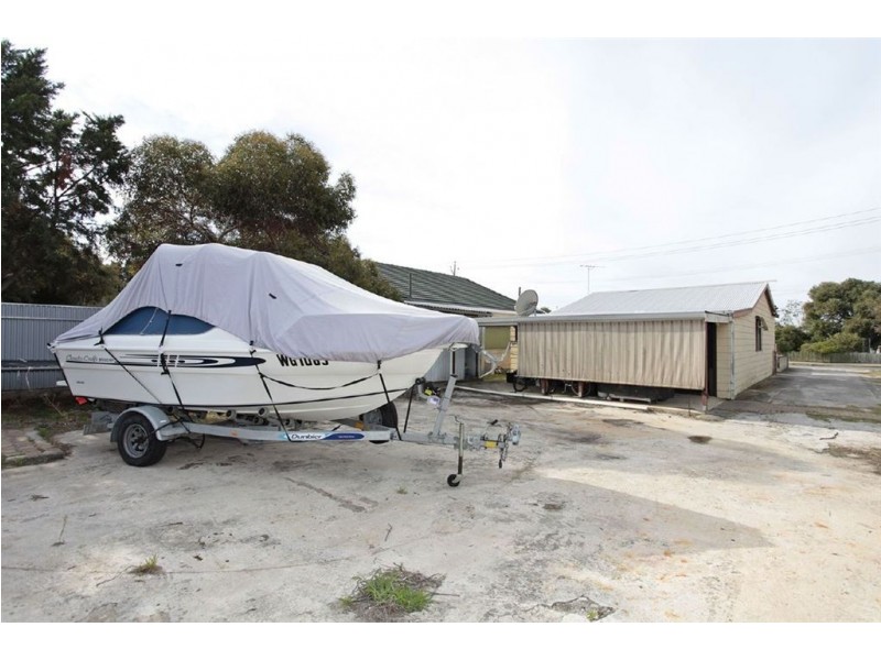 15 Malwa Street, Osborne SA 5017