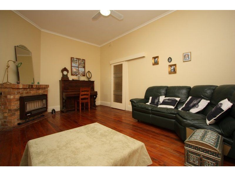 9 Gloucester Street, Largs Bay SA 5016