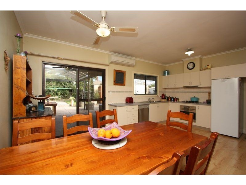 9 Gloucester Street, Largs Bay SA 5016