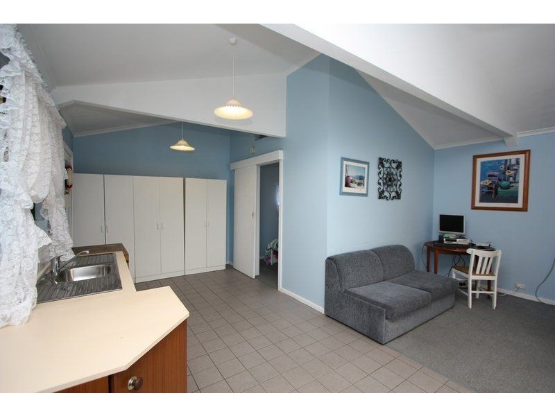 9 Gloucester Street, Largs Bay SA 5016