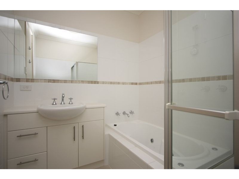 2/40 Esplanade, Semaphore SA 5019