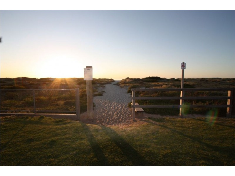 2/40 Esplanade, Semaphore SA 5019