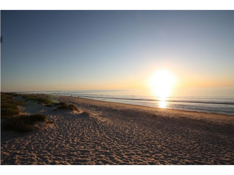2/40 Esplanade, Semaphore SA 5019