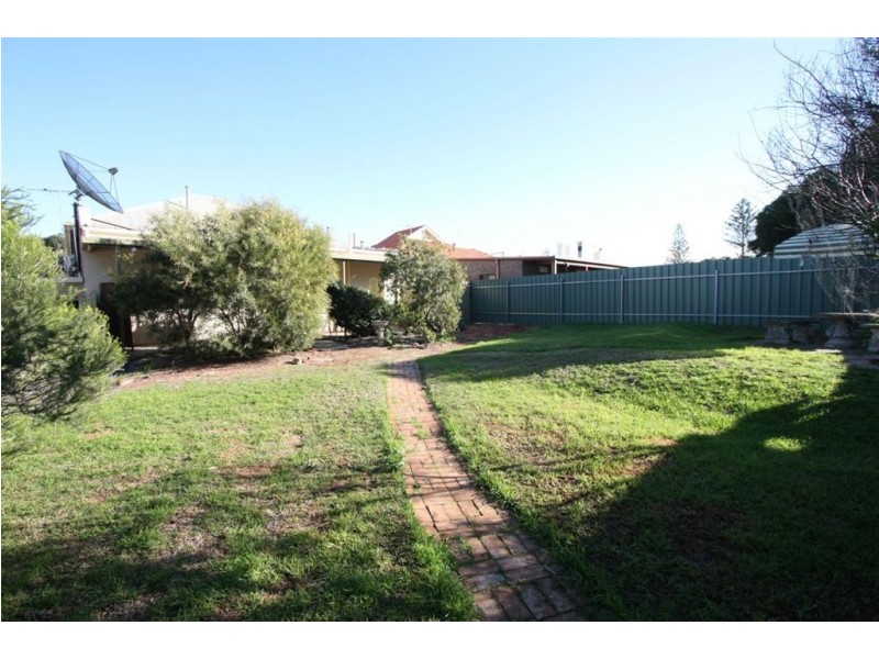 15 Hart Street, Semaphore SA 5019