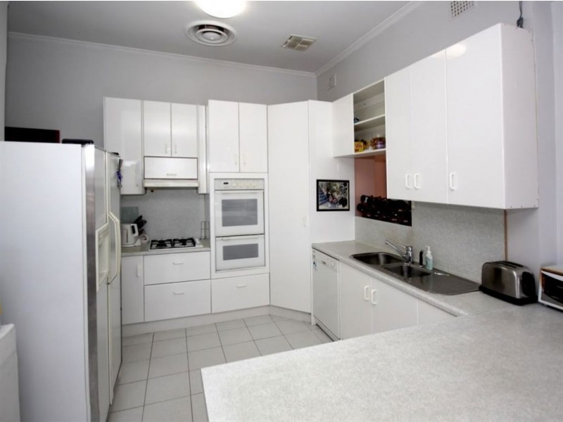 16 Hart Street, Semaphore South SA 5019