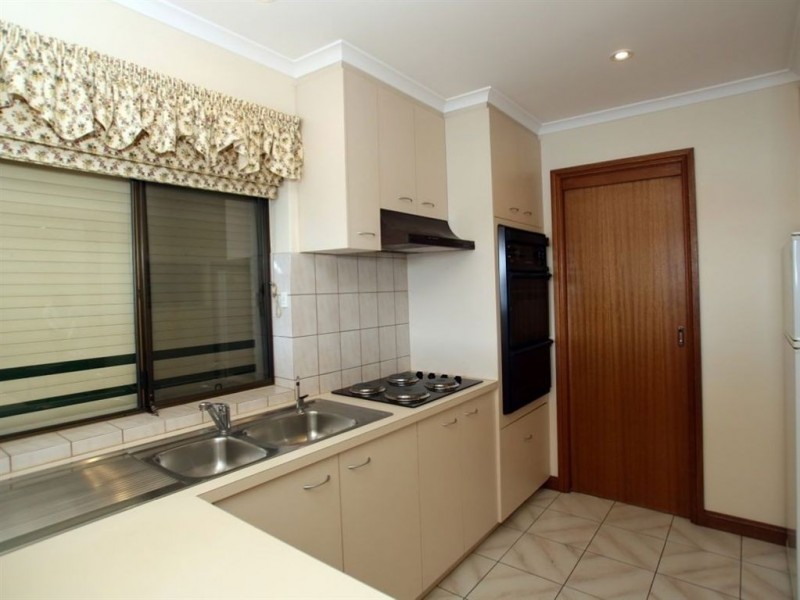 5/4 Siesta Court, West Lakes SA 5021