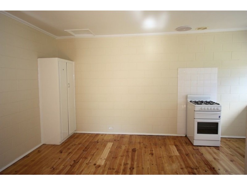 389 Mersey Road, Taperoo SA 5017