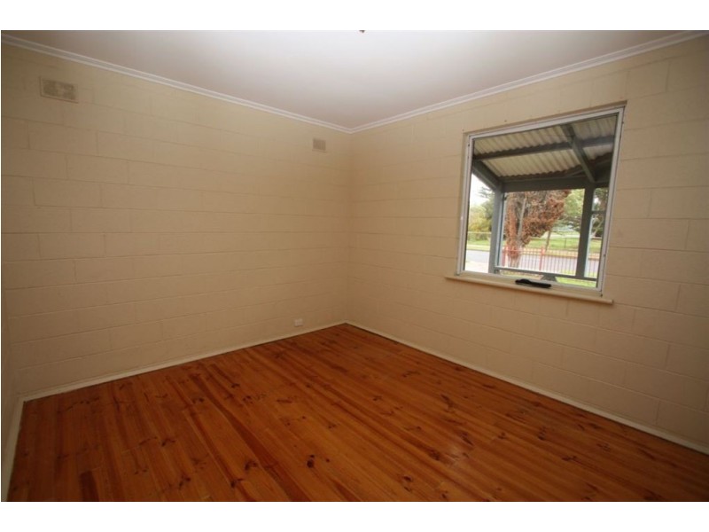 4 Seabourne Road, Taperoo SA 5017