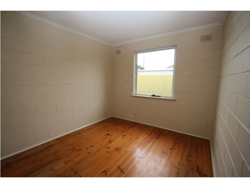 4 Seabourne Road, Taperoo SA 5017