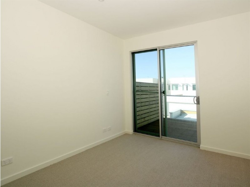 18 Karka Cove, Port Adelaide SA 5015