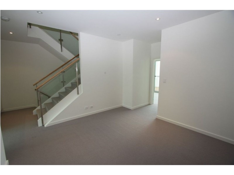 18 Tarni Court, Port Adelaide SA 5015