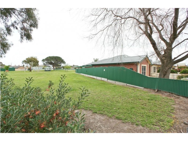 5 Heath Street, Birkenhead SA 5015
