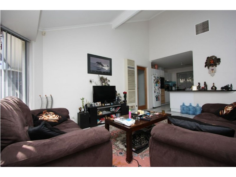 2 Jib Court, North Haven SA 5018