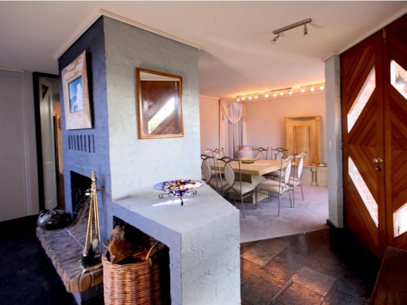 27 Dyer Court, West Lakes SA 5021