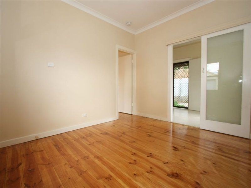 2/24 Cave Street, Semaphore SA 5019