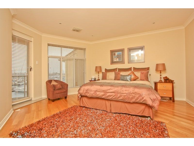 2a Coral Way, North Haven SA 5018