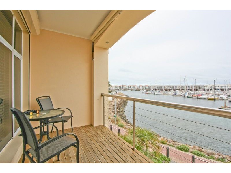 2a Coral Way, North Haven SA 5018