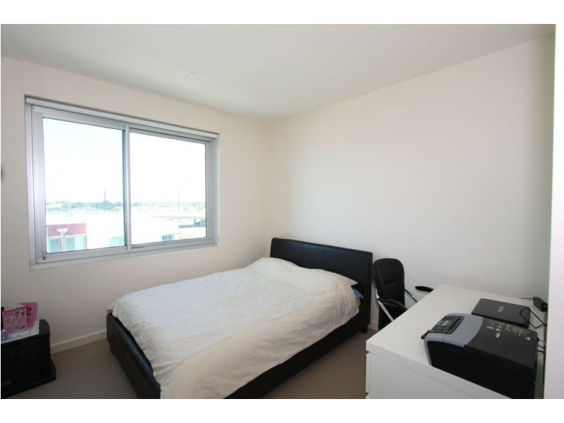 313/1-2 Tarni Court, Port Adelaide SA 5015