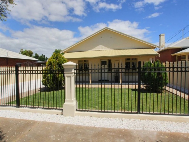 4 Laurel Street, Pennington SA 5013