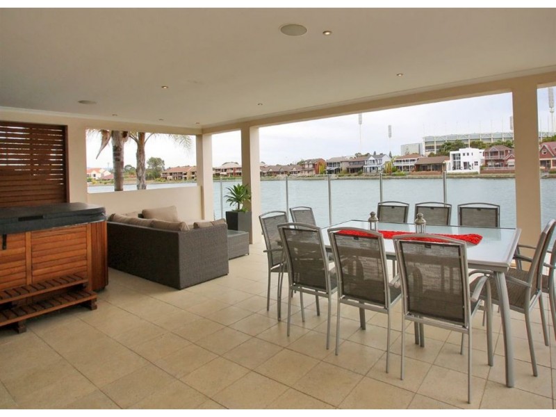 59 Sir John Marks Drive, West Lakes SA 5021