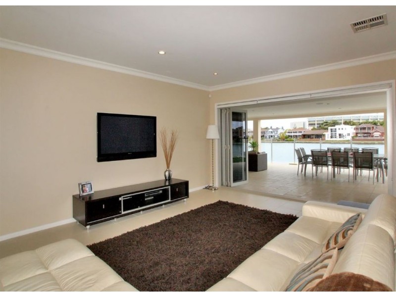 59 Sir John Marks Drive, West Lakes SA 5021