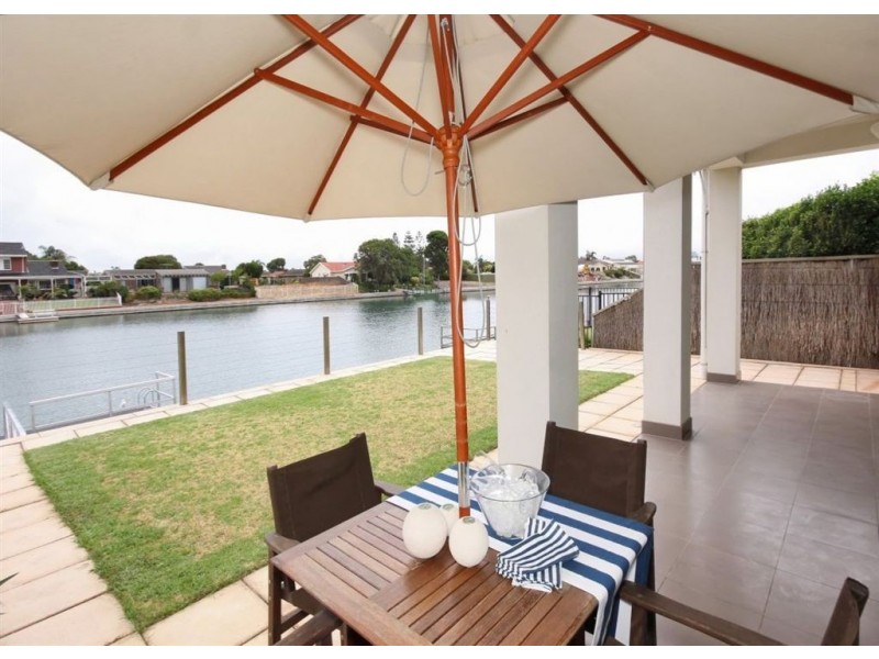 26A Antigua Grove, West Lakes SA 5021