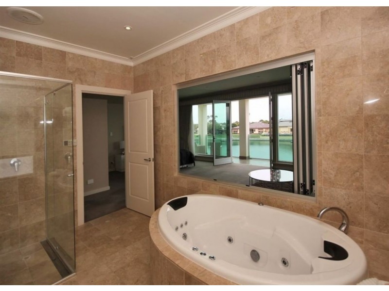 26A Antigua Grove, West Lakes SA 5021