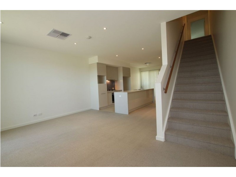 30 Karka Cove, New Port SA 5015