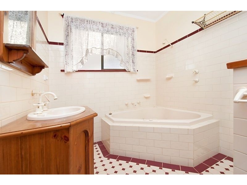 29 Gloucester Street, Largs Bay SA 5016