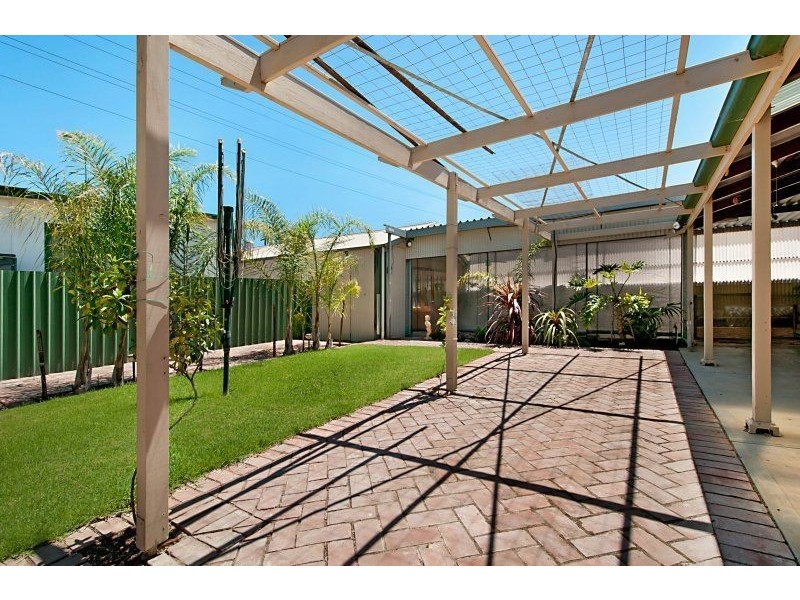 29 Gloucester Street, Largs Bay SA 5016