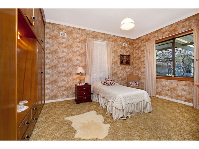 24 Koowarra Terrace, Largs North SA 5016