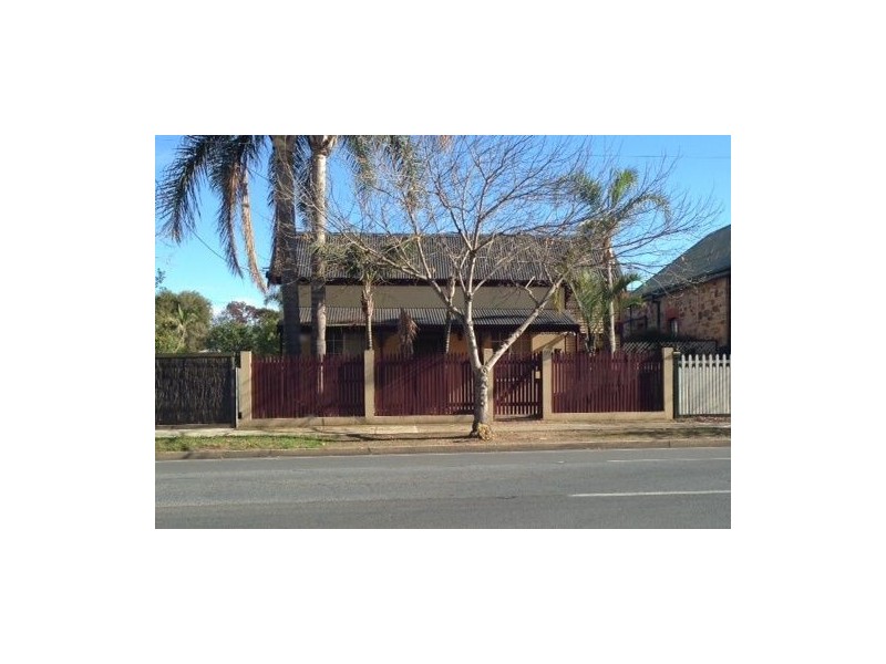 123 Port Road, Queenstown SA 5014