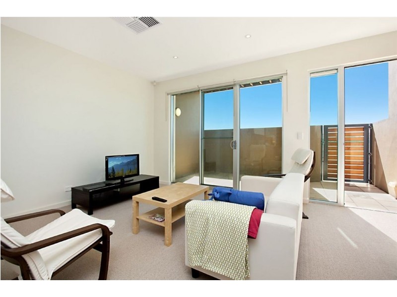 6 Karka Cove, New Port SA 5015