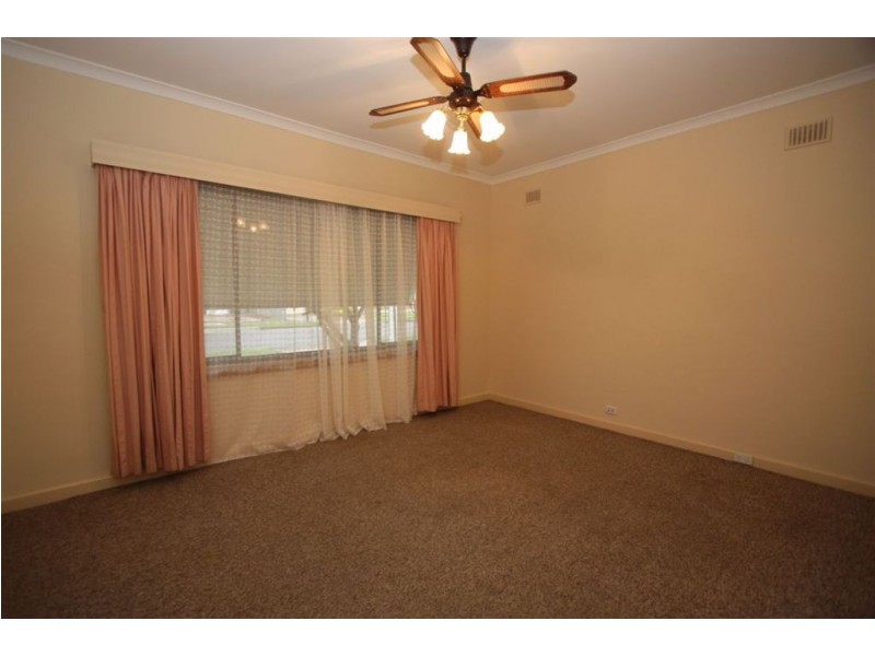 5 Nikola Road, Largs North SA 5016