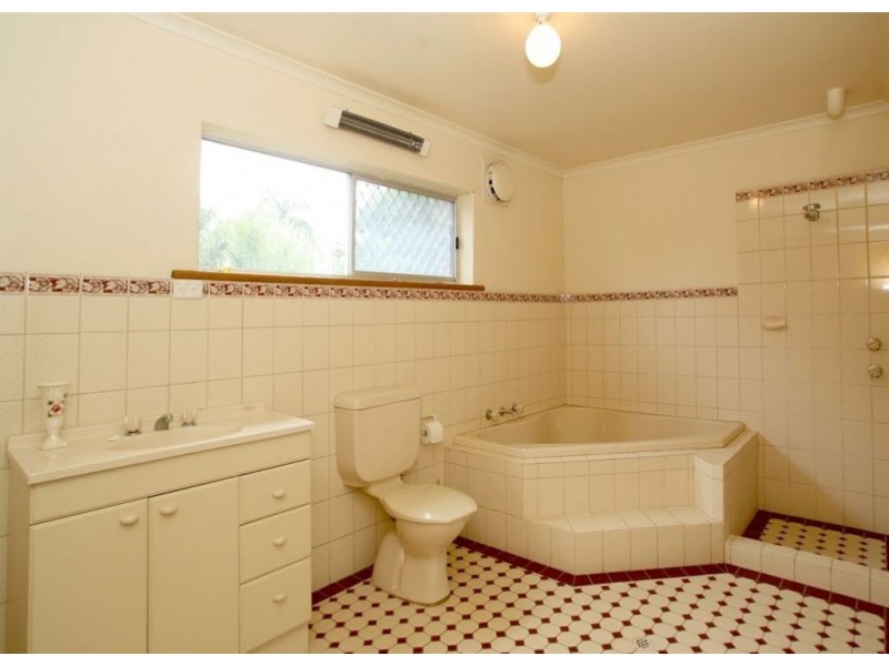 35 Strathcona Avenue, Panorama SA 5041