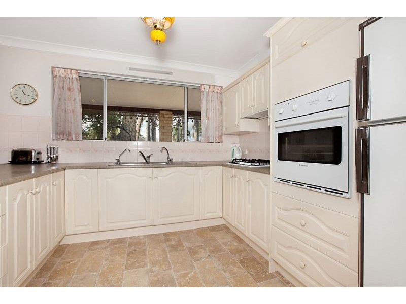 2 Cooba Way, West Lakes SA 5021