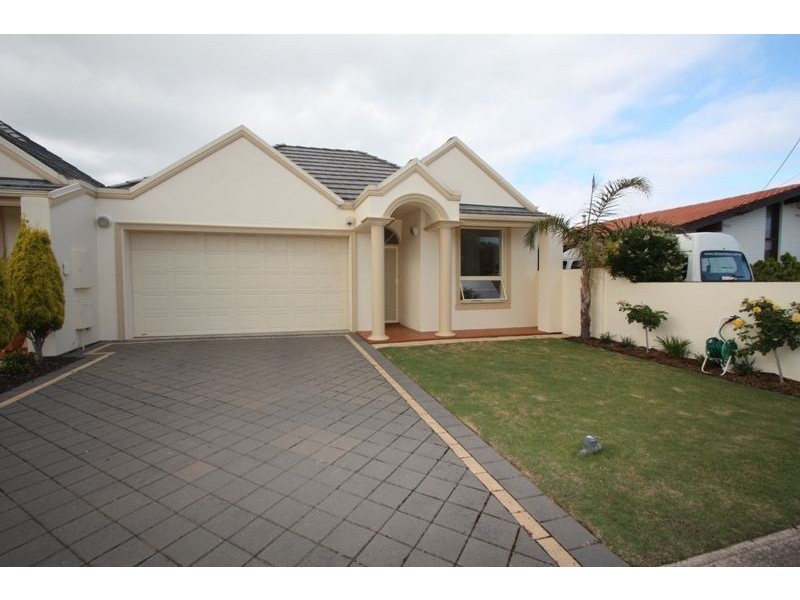 4 Edwin Street, West Lakes Shore SA 5020