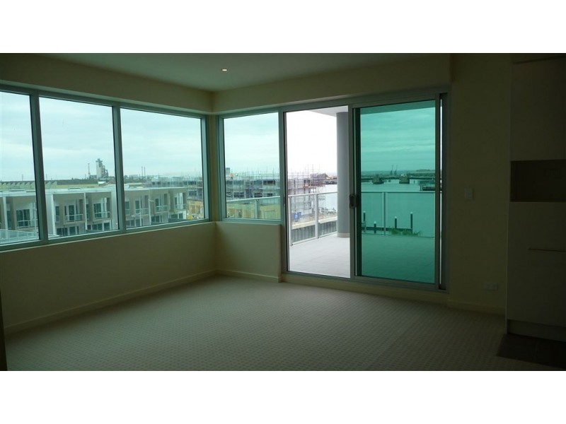 306/1-2 Tarni Crt, Spinnaker, New Port SA 5015