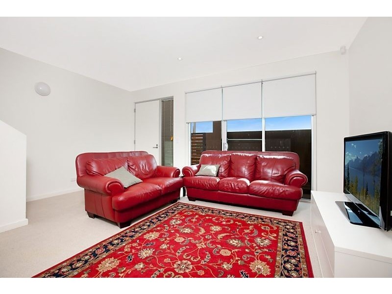 4 Karka Cove, New Port SA 5015