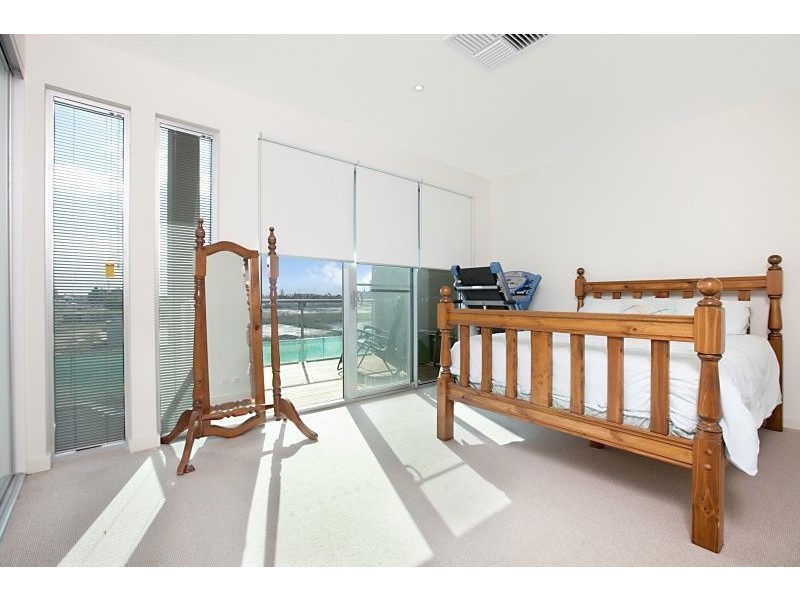 4 Karka Cove, New Port SA 5015