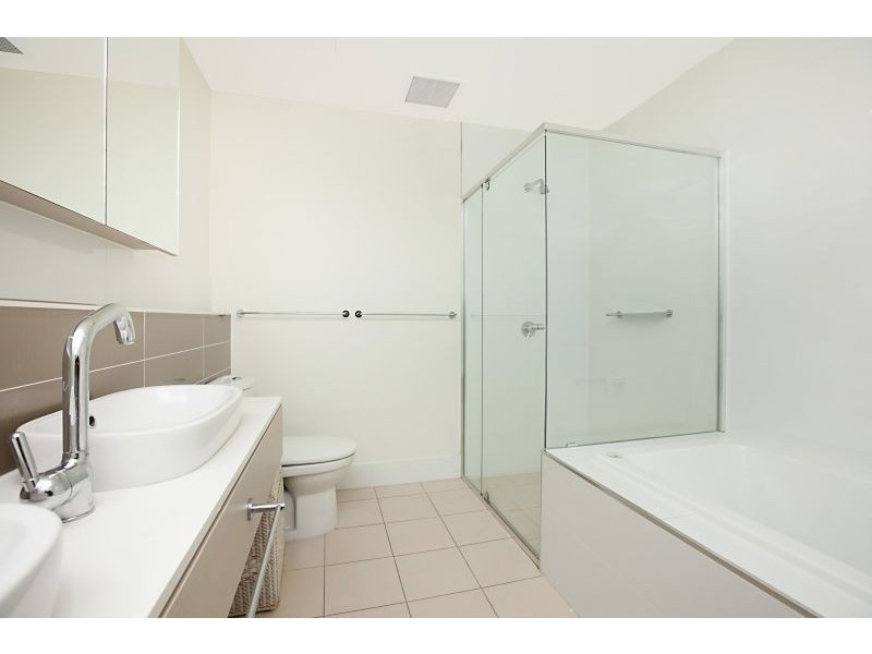 4 Karka Cove, New Port SA 5015