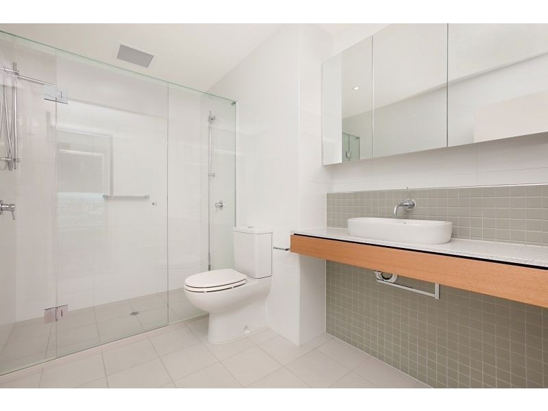 711/1-2 Tarni Court, New Port SA 5015