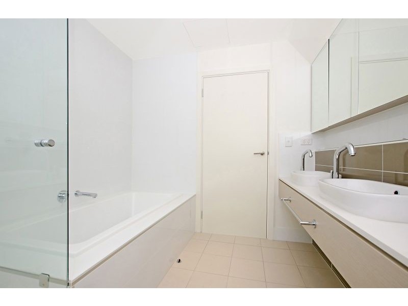 18 Karka Cove, New Port SA 5015