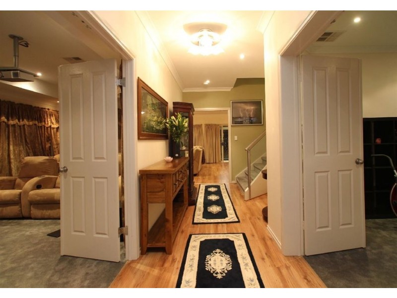 6 Stanford Glen, Seaford Rise SA 5169