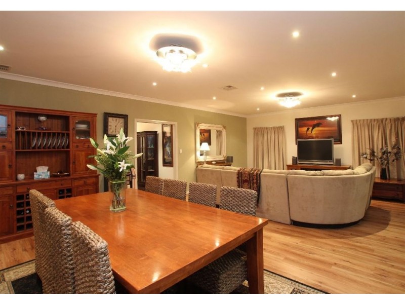 6 Stanford Glen, Seaford Rise SA 5169