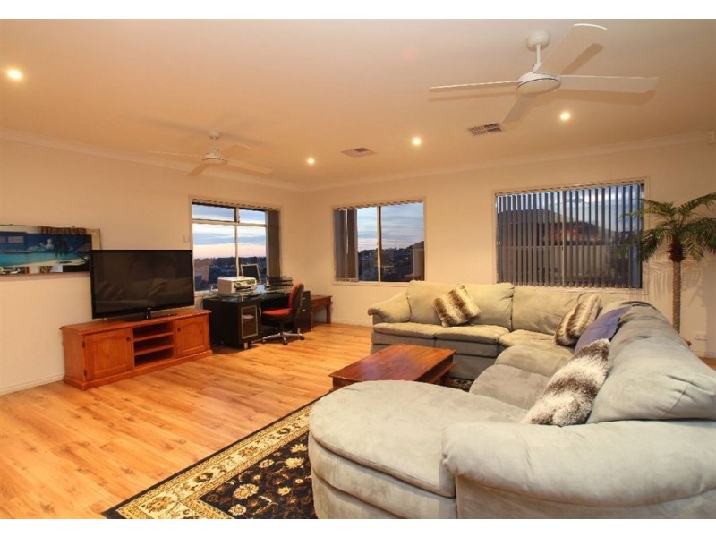 6 Stanford Glen, Seaford Rise SA 5169