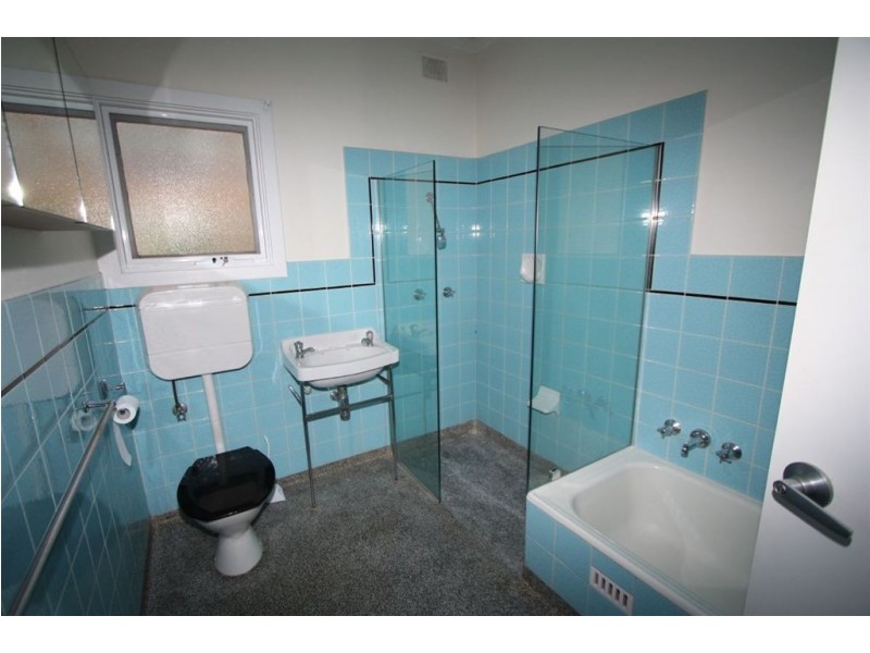 5 Wald Avenue, Semaphore South SA 5019
