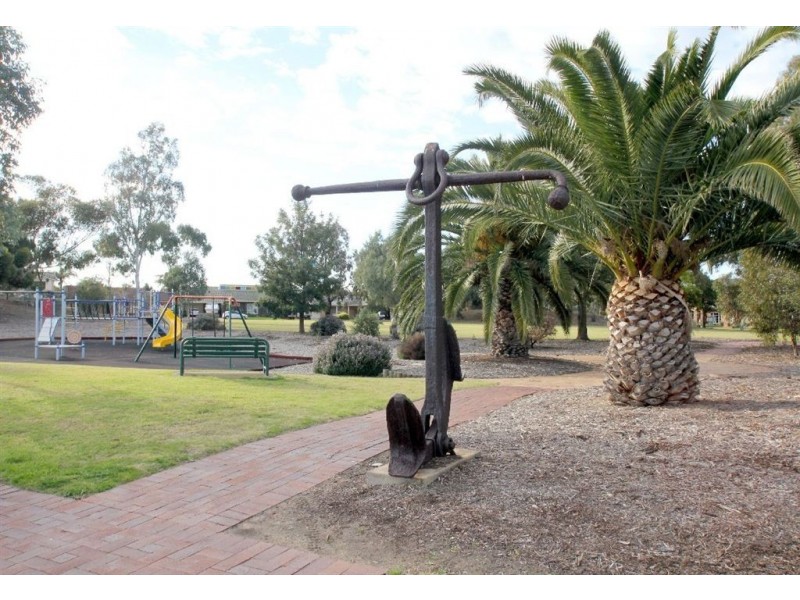 5 Frome Crescent, West Lakes SA 5021