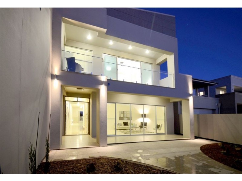 18 Seaview Road, Tennyson SA 5022