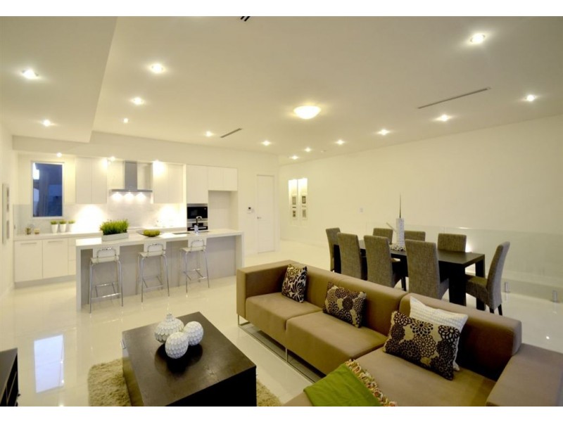 18 Seaview Road, Tennyson SA 5022